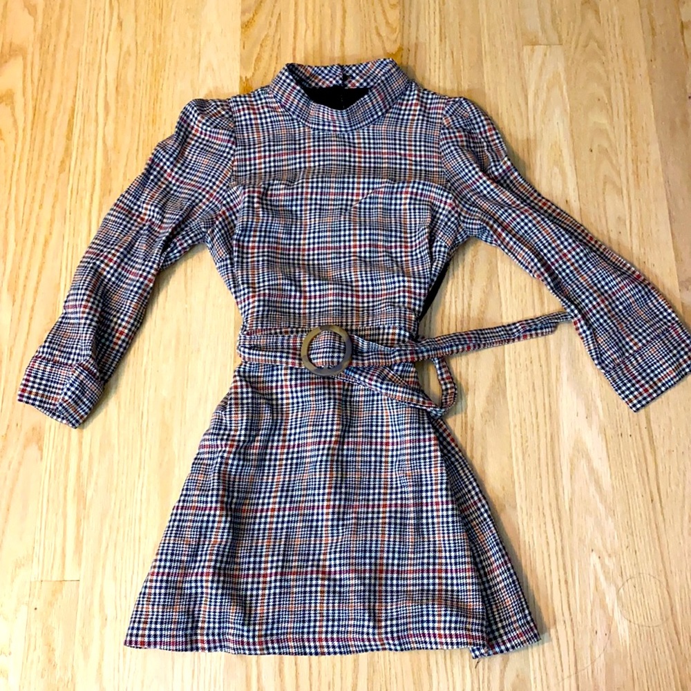 Plaid dress from Zara 🤍